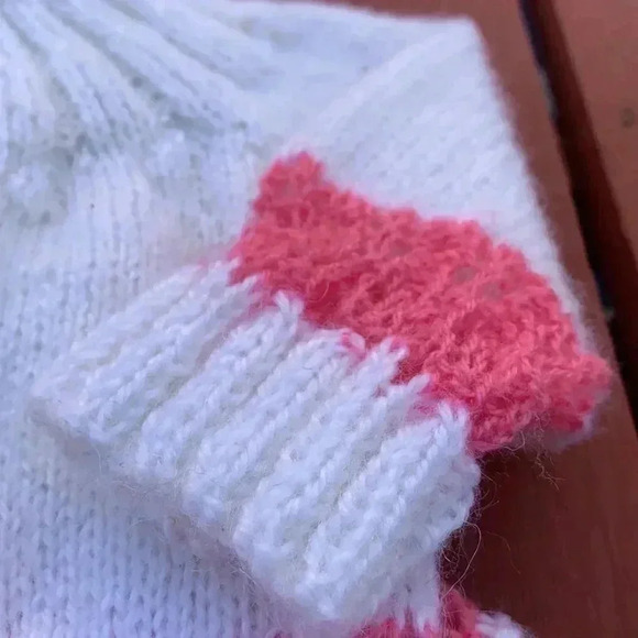 (five for $25) Source Unknown,  hand knit sweater - Picture 4 of 5